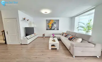 3 bedroom House for Sale in Estepona-803