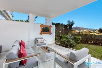 2 bedroom Apartment for Sale in San Pedro de Alcántara-13288