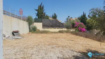 600m2 Plot for Sale in Estepona