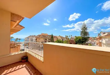 4 bedroom Apartment for Sale in San Luis de Sabinillas-67692