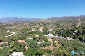 1083m2 Plot for Sale in Elviria-67785