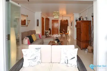 2 bedroom Apartment for Sale in Benahavís-96891