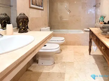 2 bedroom Apartment for Sale in Benahavís-96883