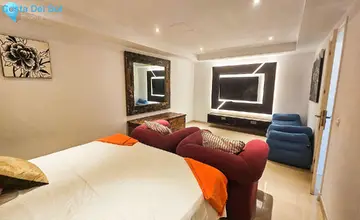 4 bedroom House for Sale in La Duquesa-1005