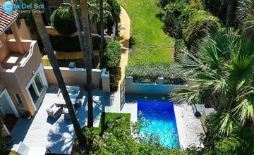 4 bedroom House for Sale in La Duquesa-1011