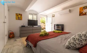 3 bedroom House for Sale in Málaga-1032