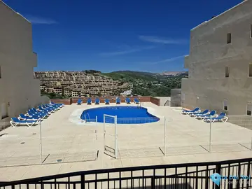 3 bedroom Apartment for Sale in La Duquesa-97090