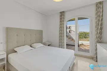 3 bedroom Apartment for Sale in Los Arqueros-100278