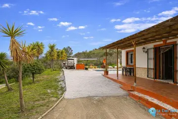 2 bedroom House for Sale in Coín-105708