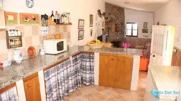 4 bedroom House for Sale in Gibralgalia-105725