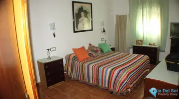 4 bedroom House for Sale in Gibralgalia-105727