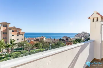 2 bedroom Apartment for Sale in Torrequebrada-105819