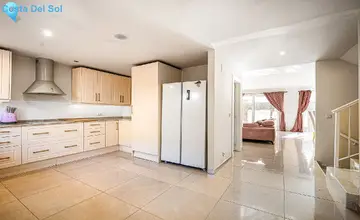 4 bedroom House for Sale in Estepona-1332
