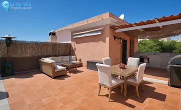 4 bedroom House for Sale in Estepona-1336