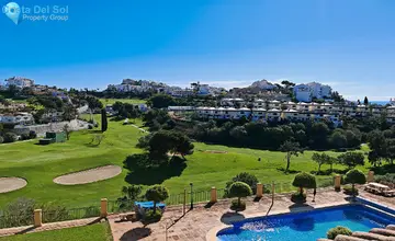 4 bedroom House for Sale in Riviera del Sol