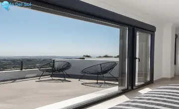 4 bedroom House for Sale in La Mairena-1797