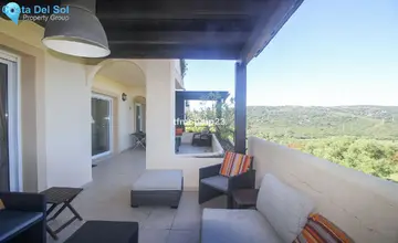 4 bedroom Apartment for Sale in San Roque Club