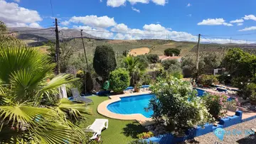 5 bedroom House for Sale in Alora-105864