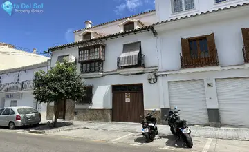 5 bedroom House for Sale in Vélez-Málaga