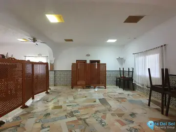 5 bedroom House for Sale in Guaro-106024