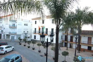 5 bedroom Apartment for Sale in Guaro-106110