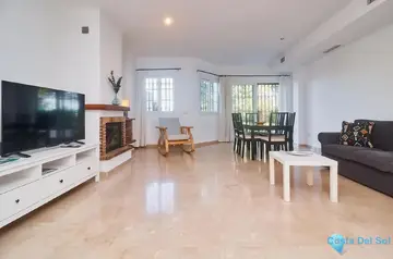 3 bedroom House for Sale in Lauro Golf-106119