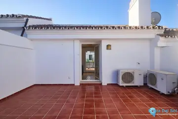 3 bedroom House for Sale in Lauro Golf-106124