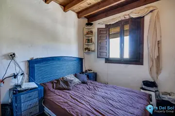 8 bedroom House for Sale in Monda-78869