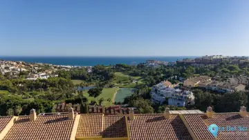 2 - 3 bedroom Apartment for Sale in Benalmadena-97336