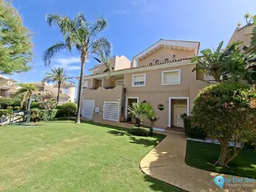 3 bedroom House for Sale in La Duquesa