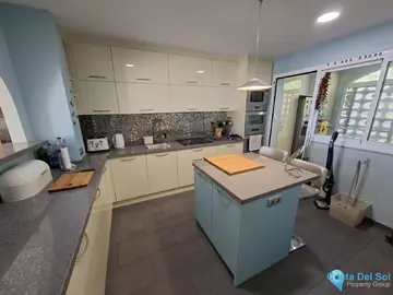 3 bedroom House for Sale in La Duquesa-97366