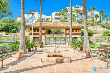 2 bedroom Apartment for Sale in Benahavís-79061