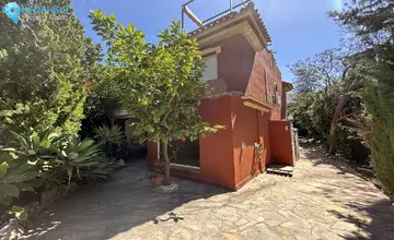 4 bedroom House for Sale in Atalaya