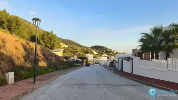 662m2 Plot for Sale in Mijas-106401