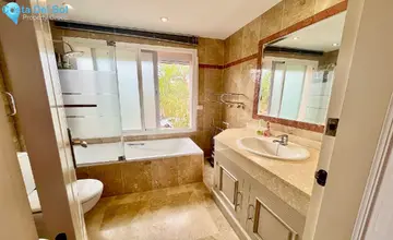4 bedroom House for Sale in Nueva Andalucía-2282