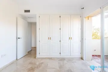 3 bedroom Apartment for Sale in Selwo-68259