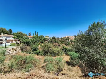 1542m2 Plot for Sale in Elviria