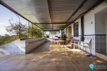 6 bedroom House for Sale in Pizarra-68592