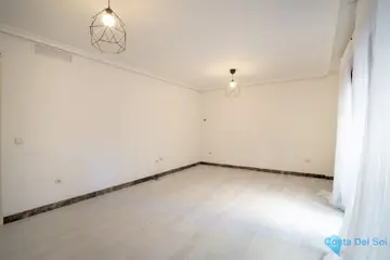 2 bedroom Apartment for Sale in Benalmadena-69061