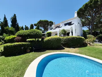 2 bedroom House for Sale in Calahonda