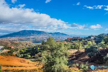 2266m2 Plot for Sale in La Mairena-69239