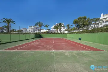 2 bedroom Apartment for Sale in Elviria-69475