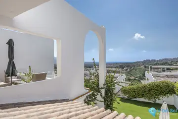 3 bedroom Apartment for Sale in La Mairena-69522