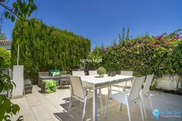 2 bedroom House for Sale in Nueva Andalucía