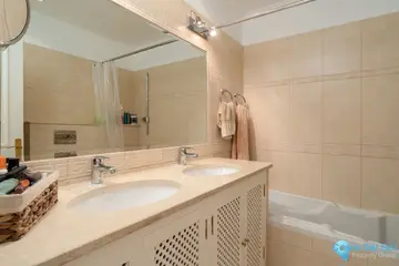2 bedroom House for Sale in Estepona-69838