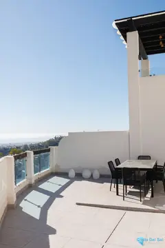 2 bedroom Apartment for Sale in Benahavís