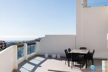 2 bedroom Apartment for Sale in Benahavís-70132