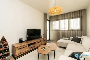 2 bedroom Apartment for Sale in Málaga Centro-70400