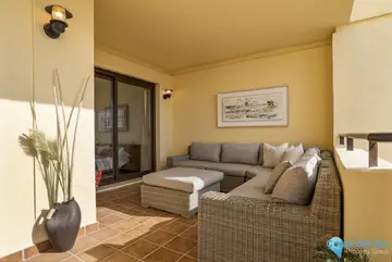 2 bedroom Apartment for Sale in Benahavís-70437