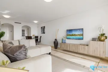 2 bedroom Apartment for Sale in Benahavís-70441